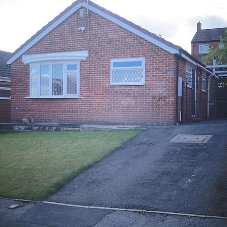 Luxurious Detached Bungalow Batley Esterno foto