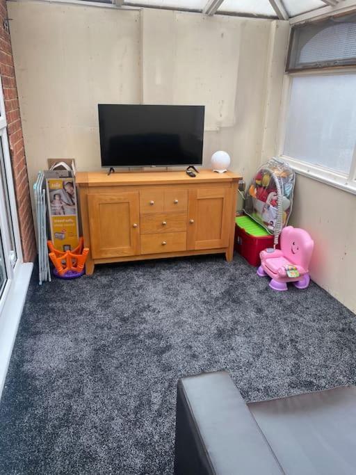 Luxurious Detached Bungalow Batley Esterno foto