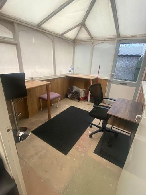 Luxurious Detached Bungalow Batley Esterno foto