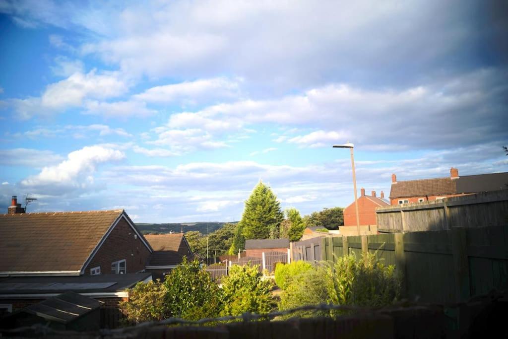 Luxurious Detached Bungalow Batley Esterno foto