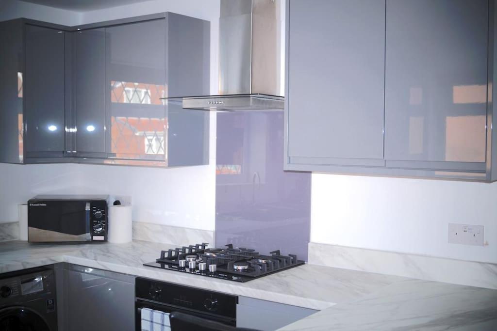Luxurious Detached Bungalow Batley Esterno foto