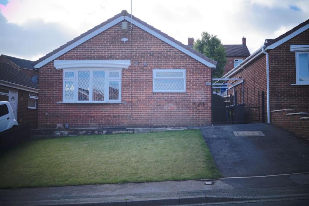 Luxurious Detached Bungalow Batley Esterno foto