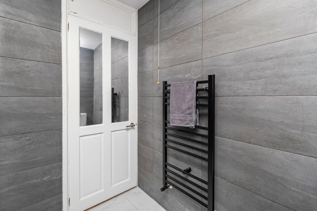 Luxurious Detached Bungalow Batley Esterno foto